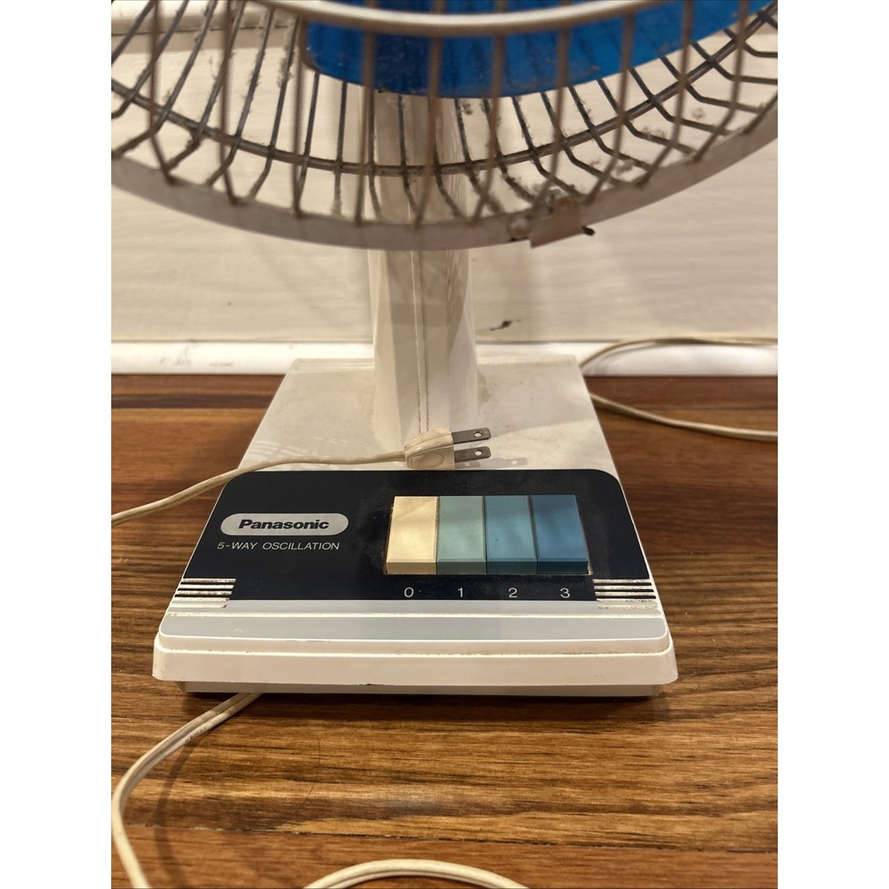 Vintage Panasonic F-1205 5 Way Oscillating Desk Fan 12" Trans Blue Blade Tested - Picture 2 of 3